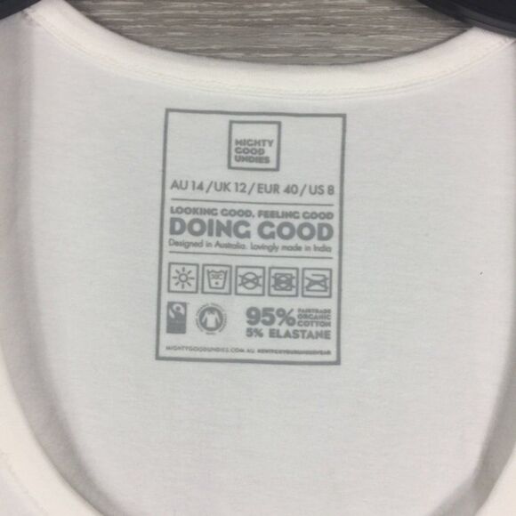 Mighty Good White Tank Top. Size 8 - Picture 4 of 4
